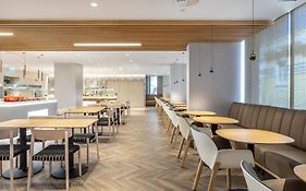 Holiday Inn Lisbon By Ihg